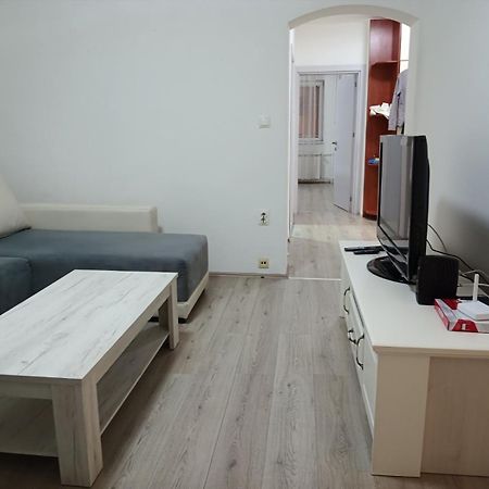 Premium Square Apartment Skopje Bagian luar foto