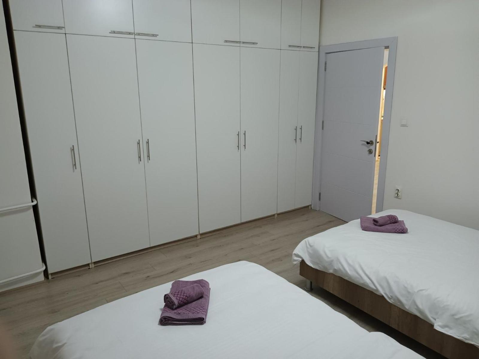 Premium Square Apartment Skopje Bagian luar foto