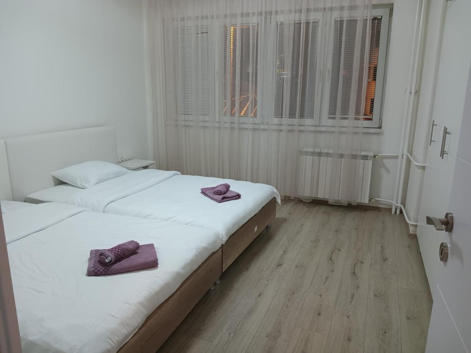 Premium Square Apartment Skopje Bagian luar foto