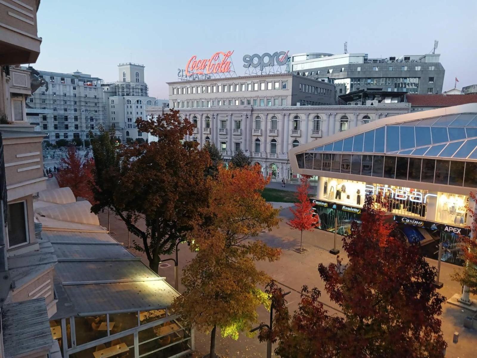 Premium Square Apartment Skopje Bagian luar foto