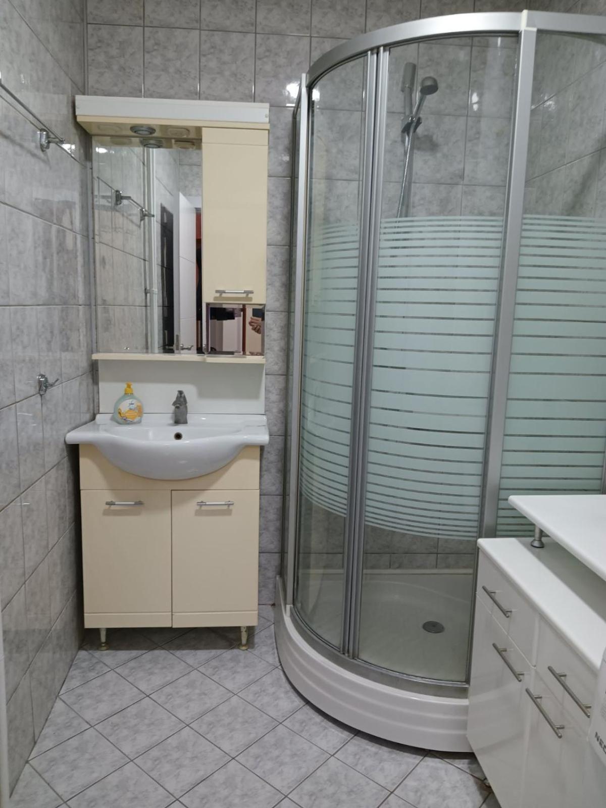 Premium Square Apartment Skopje Bagian luar foto
